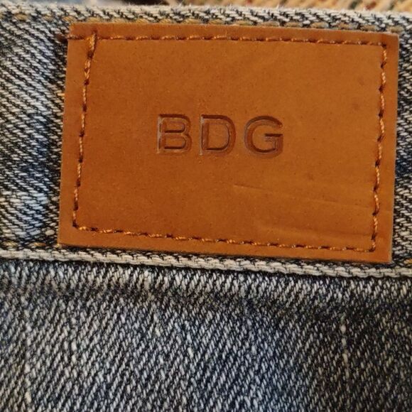 BDG Women's size S or 27 In distressed beaded studded tapestry Jean short shorts - Picture 5 of 11